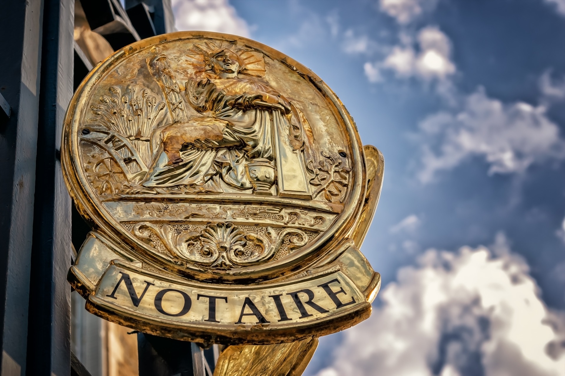 Astuces pour trouver le bon notaire