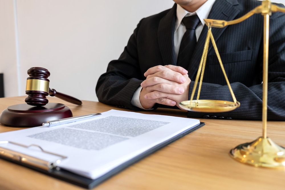 L'organisation interne de l'entreprise en redressement judiciaire : défis et perspectives