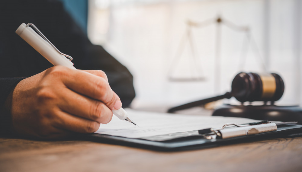 Obtenir l'exécution d'un jugement : les étapes clés pour faire valoir vos droits
