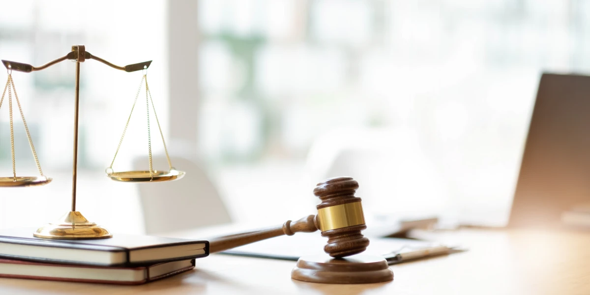 Effacer une condamnation du casier judiciaire: démarches et conseils d'avocat