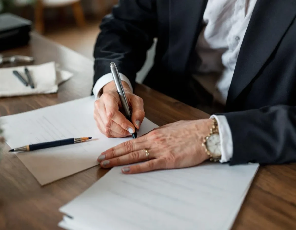 La Liquidation d'une EURL : Guide Complet pour Maîtriser l'Annonce Légale