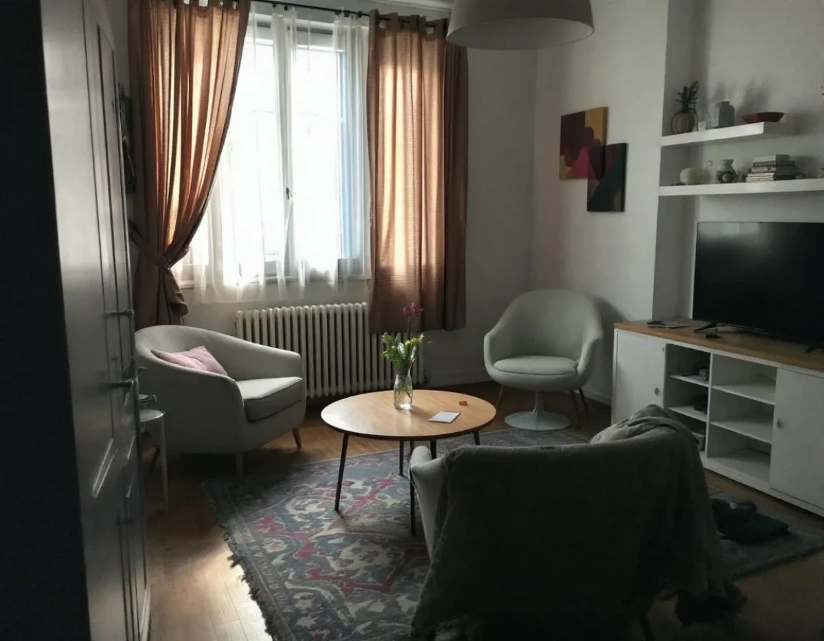 Débarras d'appartement : que faire face à la découverte d'objets illicites ?